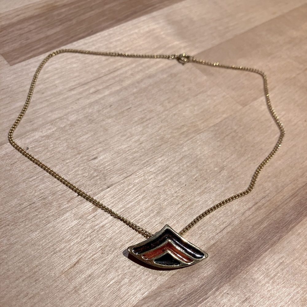 Bundle two retro necklaces, both more than 40 years old